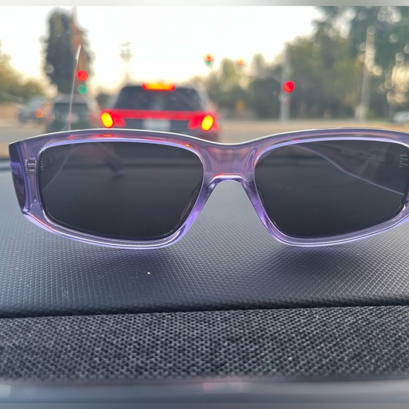 Quay Australia No Envy smoke lenses sunGlasses New Nordstrom rack purple - Picture 2 of 6
